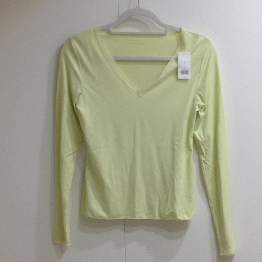 Banana Republic Light Weight Sweater